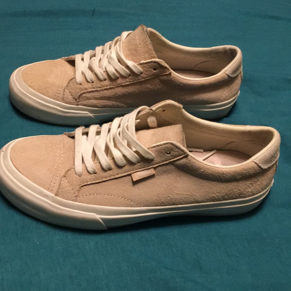 BLUSH SEUDE VANS WOMENS 8/ MENS 6.5